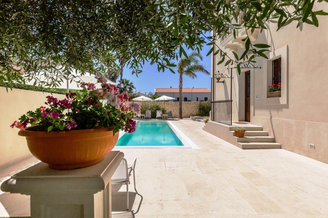 Villa Raphael Avola Dış mekan fotoğraf